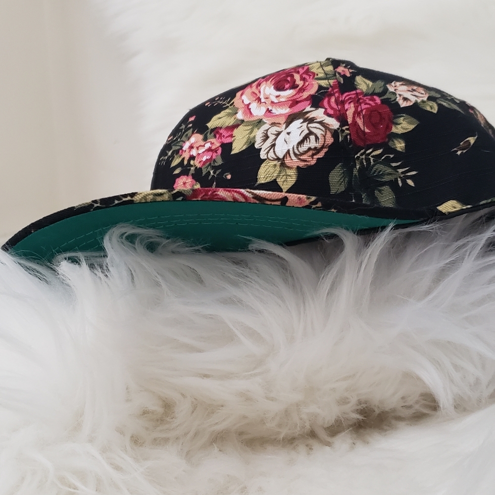 Snapback - Picture 2 of 2